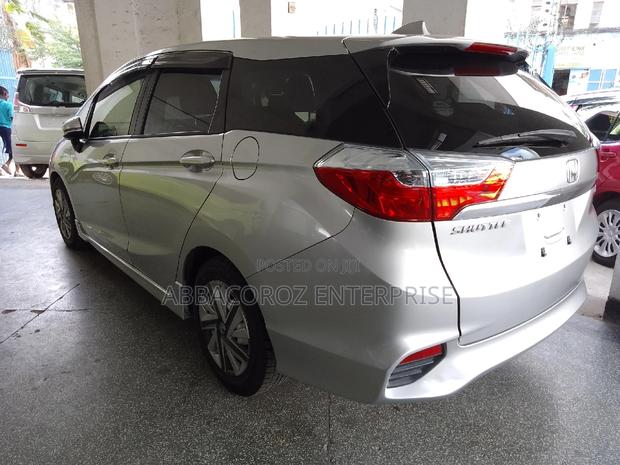 2016 Honda Fit Hybrid 2WD Silver - Affordable and Efficient