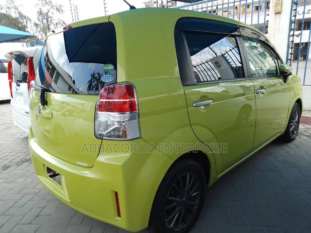 2016 Toyota Spade Green: Elegant, Efficient, and Environmentally Friendly!