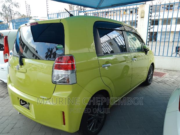 2016 Toyota Spade Green: Elegant, Efficient, and Environmentally Friendly!