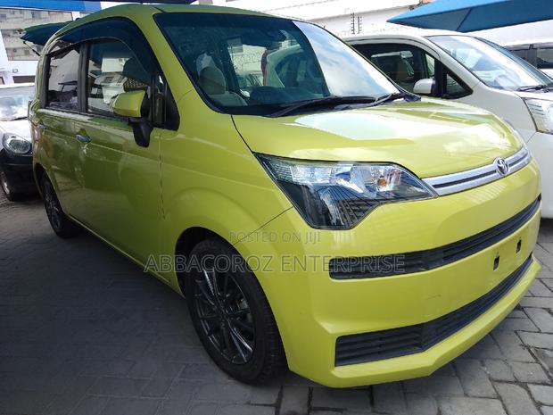 2016 Toyota Spade Green: Elegant, Efficient, and Environmentally Friendly!