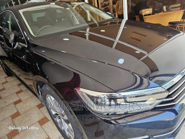 Volkswagen Passat Black 2017 - Elegant, Efficient, and Sporty