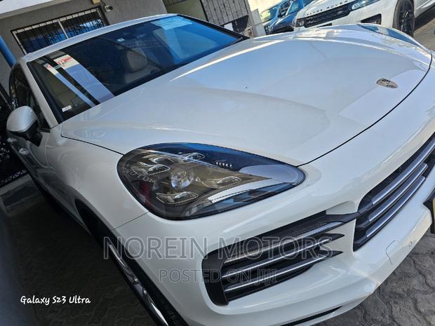 New 2019 Porsche Cayenne in Pearl - Premium SUV Offer