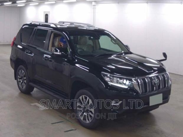 Toyota Land Cruiser Prado 2023 Black Variant