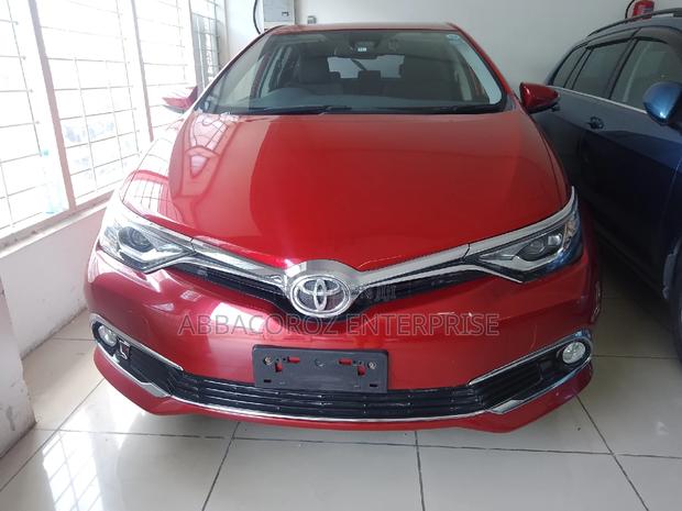 Red Toyota Auris 2017: Stylish Hatchback with Excellent Fuel Efficiency