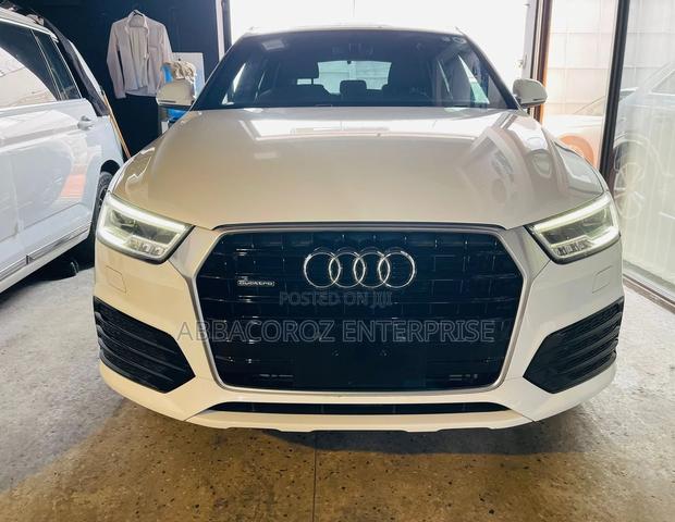 Ivory Audi Q3 2016 - Modern Compact SUV for Sale