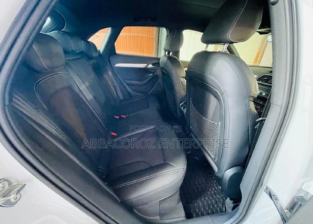 Ivory Audi Q3 2016 - Modern Compact SUV for Sale