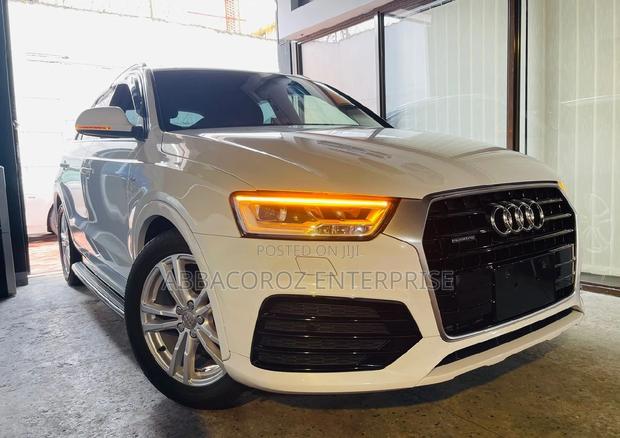 Ivory Audi Q3 2016 - Modern Compact SUV for Sale