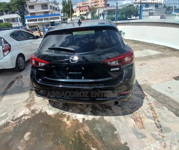 2017 Mazda Axela Black - Elegant and Powerful