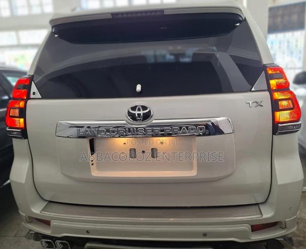 2018 Toyota Land Cruiser Prado - Brand New White