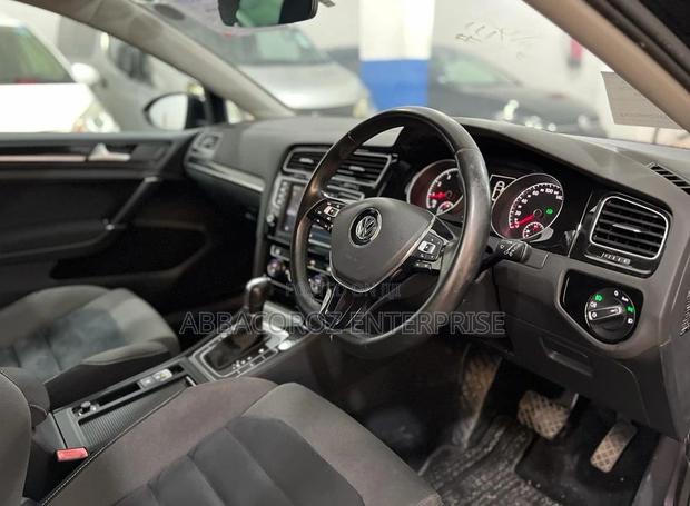 2016 Volkswagen Golf Matt Black Edition