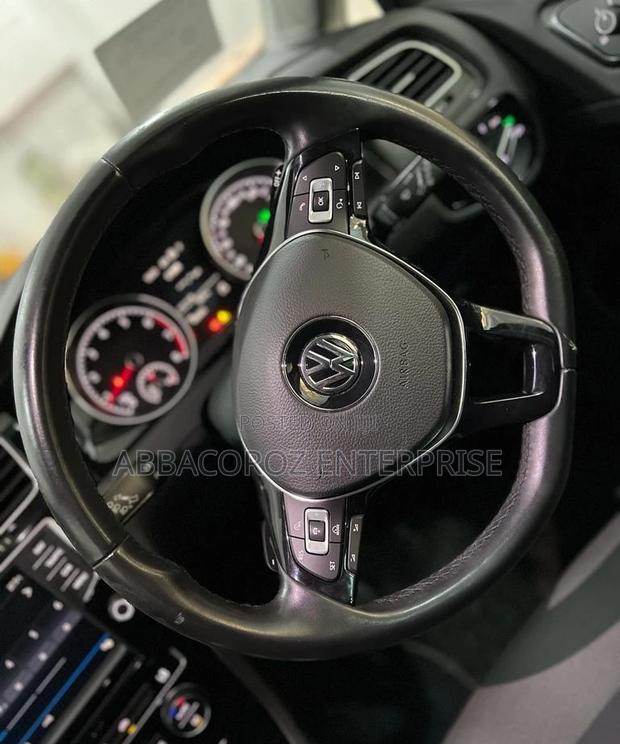 2016 Volkswagen Golf Matt Black Edition