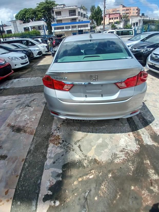 2016 Honda Grace Silver - Affordable Luxury Sedan