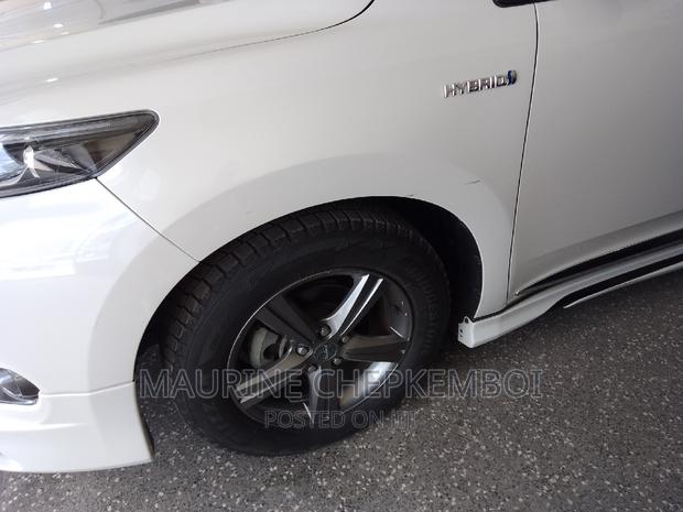 White 2017 Toyota Harrier - Sleek and Spacious SUV for Sale