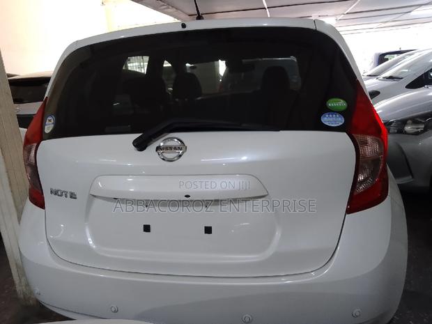 2016 Nissan Note Pearl - Compact, Efficient, and Versatile Vehicle