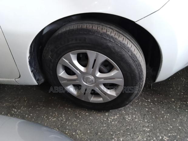 2016 Nissan Note Pearl - Compact, Efficient, and Versatile Vehicle