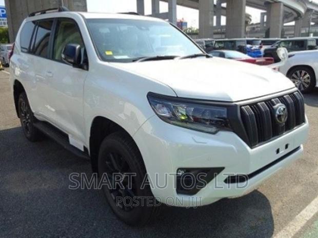 New 2023 Toyota Land Cruiser Prado Pearl: Sophisticated Adventure Awaits