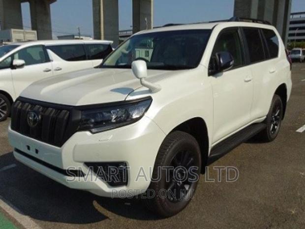 New 2023 Toyota Land Cruiser Prado Pearl: Sophisticated Adventure Awaits
