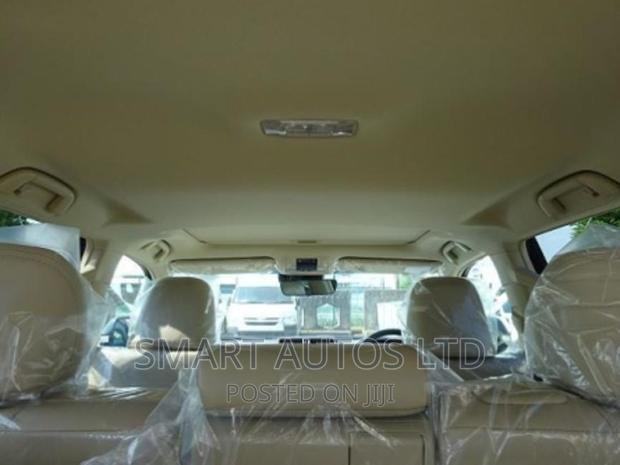 New 2023 Toyota Land Cruiser Prado Pearl: Sophisticated Adventure Awaits
