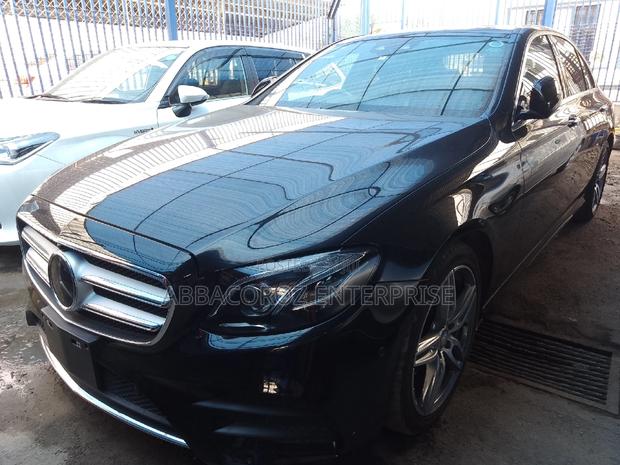 Pre-Owned 2016 Mercedes-Benz E200 in Black: Stylish Sedan at Great Price