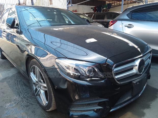 Pre-Owned 2016 Mercedes-Benz E200 in Black: Stylish Sedan at Great Price