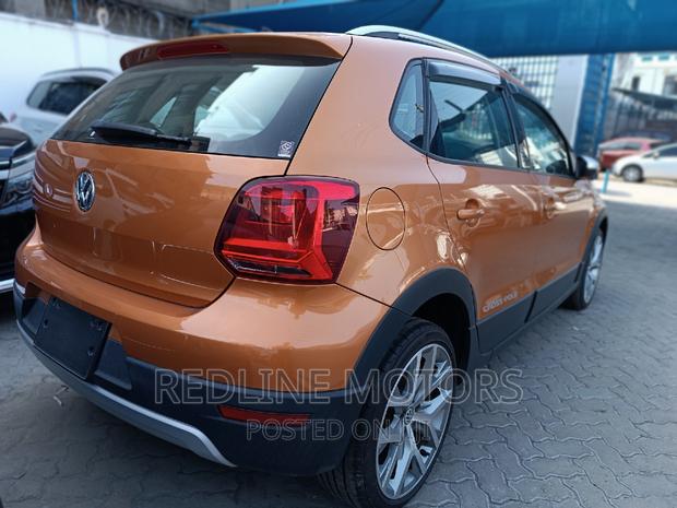 2016 Volkswagen Polo Brown: High-Quality Used Compact Car