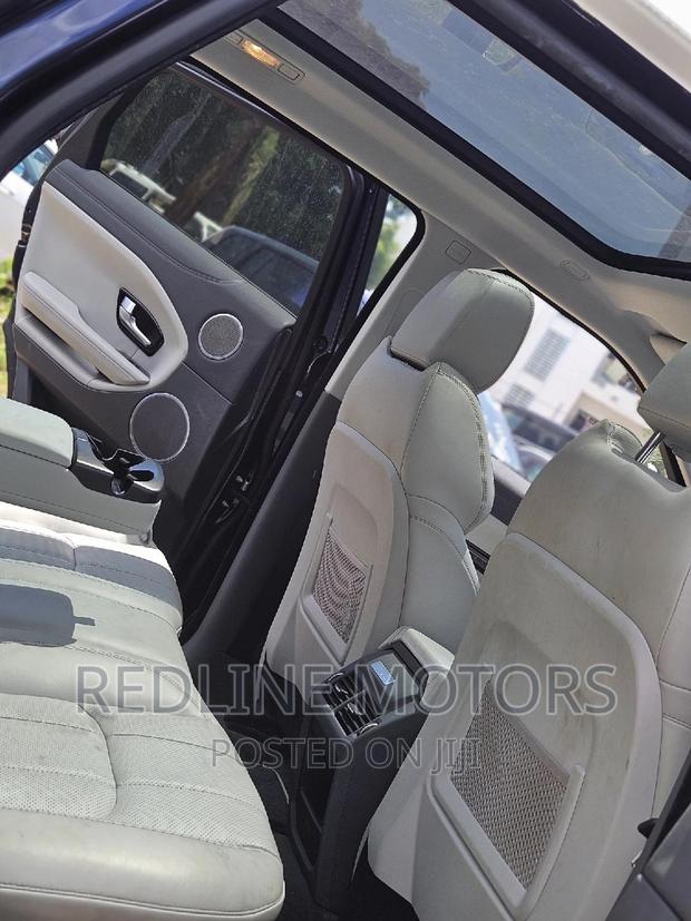 Blue 2017 Land Rover Range Rover Evoque HSE Dynamic 4x4 5-Door