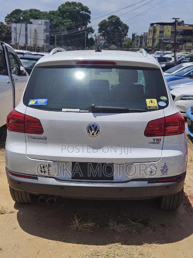 Pre-owned 2016 Volkswagen Tiguan SE FWD in White - Quality and Value Guaranteed!
