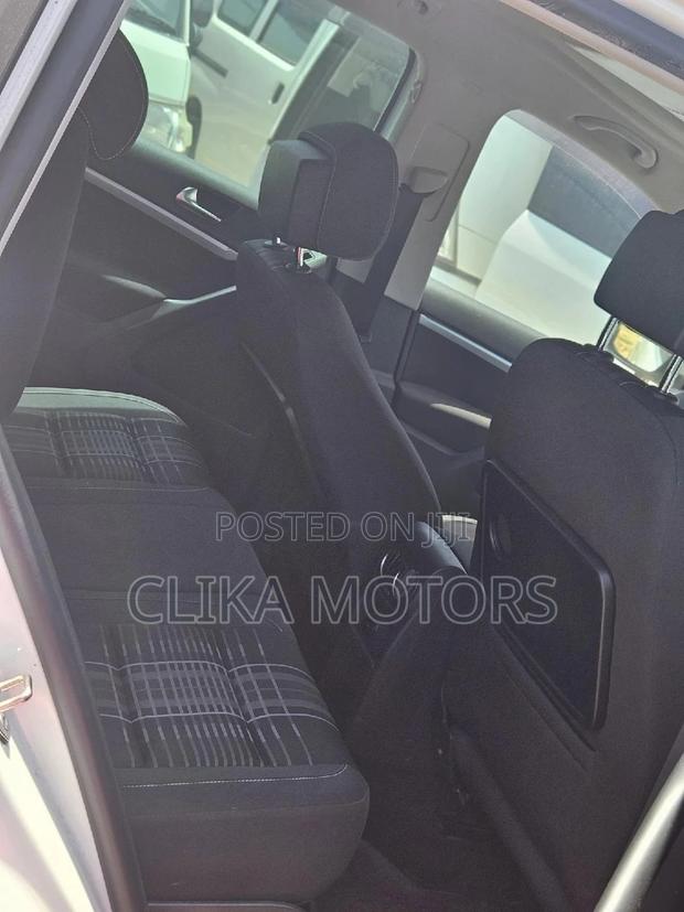 Pre-owned 2016 Volkswagen Tiguan SE FWD in White - Quality and Value Guaranteed!