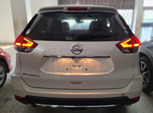 Used 2016 Nissan X-Trail 2.0 Petrol FWD Ivory - For Sale