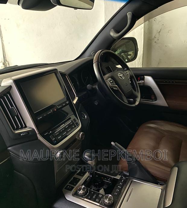 2017 Matt Black Toyota Land Cruiser 4.6 V8 ZX - Premium Edition