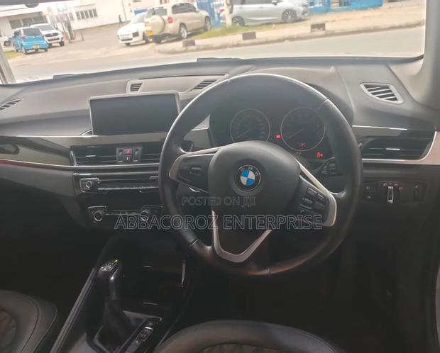 BMW X1 xDrive28i AWD 2016 - Silver Pre-owned SUV with AWD