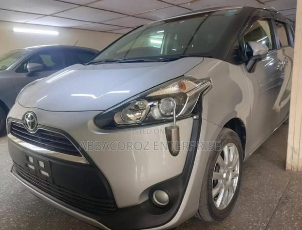 Used 2016 Toyota Sienta 1.5 AWD (6-seater) for Sale in Gray