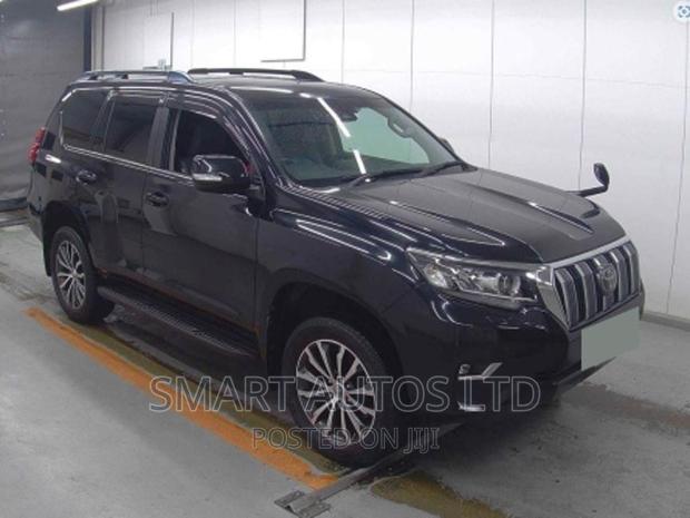 2018 Toyota Land Cruiser Prado Black Edition: Luxurious Off-Road Adventure