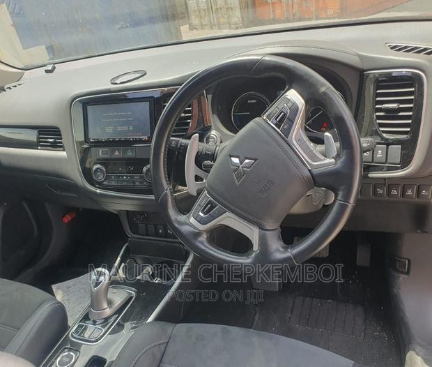 Used Mitsubishi Outlander 2017 Black - Affordable Luxury SUV