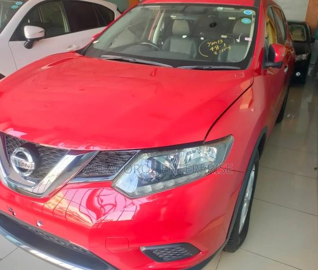 2016 Nissan X-Trail 2.0 Petrol FWD - Burgundy Metallic
