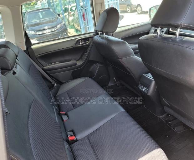 Mitsubishi Outlander 2017 Pearl: Premium SUV with Affordable Price Tag