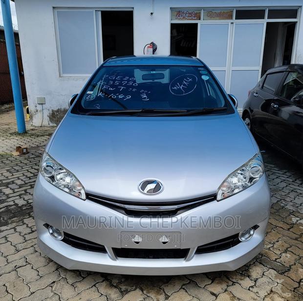 Sleek 2017 Toyota Wish in Gray: Sedan for a Smooth Ride