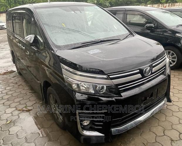 2016 Toyota Voxy Matt Black - Unmatched Style and Comfort