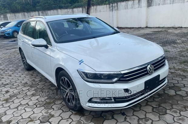 Volkswagen Passat Pearl 2016 - Pre-owned Luxury Vehicle for Sale