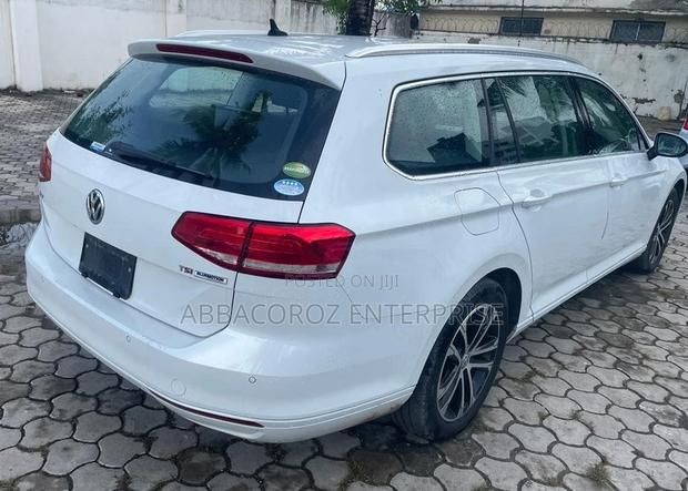 Volkswagen Passat Pearl 2016 - Pre-owned Luxury Vehicle for Sale