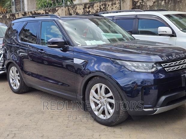 Used Land Rover Discovery SE 4x4 2018 - Silver 4x4 with Luxury Touch