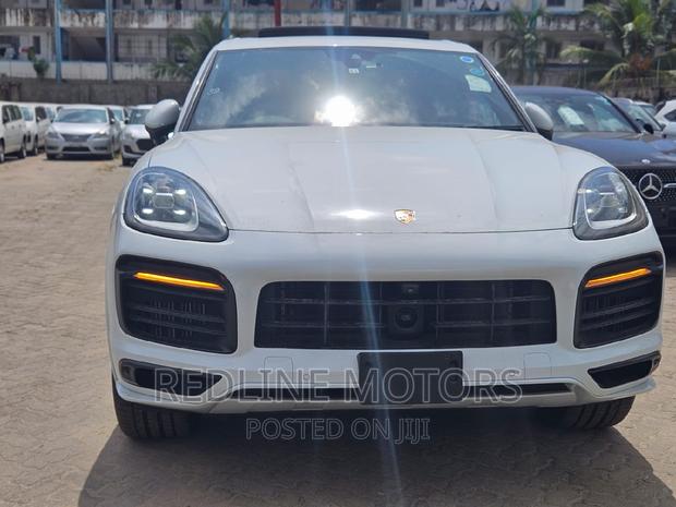 White 2019 Porsche Cayenne - High-Performance SUV