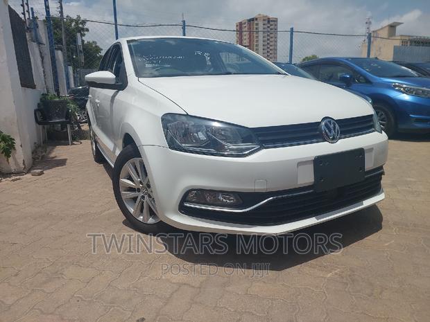Volkswagen Polo 2017 - White - GT-TSI R-Line