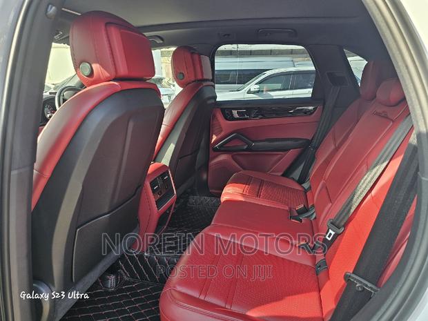 White 2020 Porsche Cayenne - High Performance