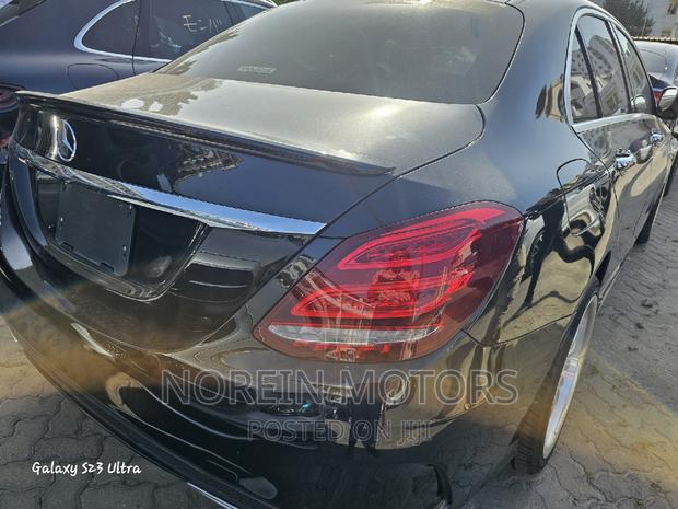 Luxury Mercedes-Benz C200 2017 in Black - Premium Condition!