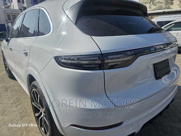 Used Porsche Macan 2017 - White: High-Performance SUV Available