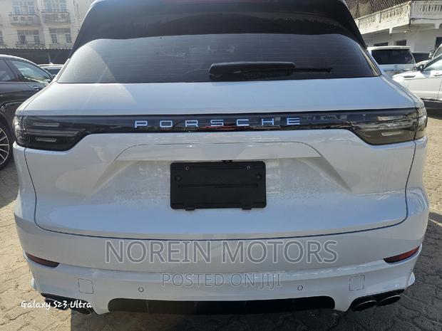 Used Porsche Macan 2017 - White: High-Performance SUV Available