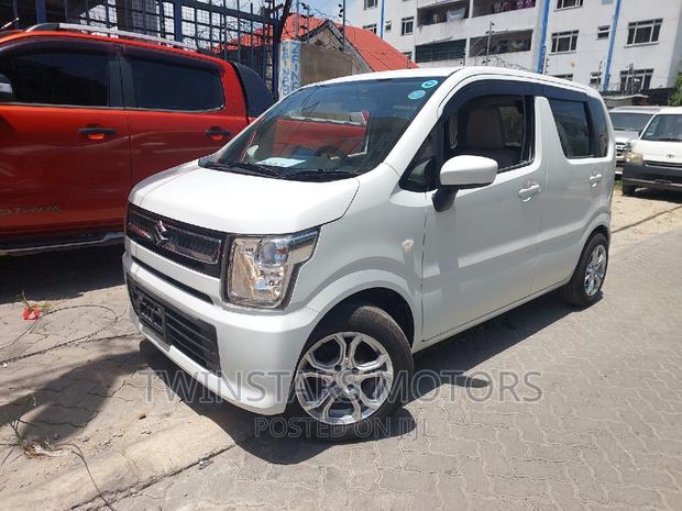 2017 Suzuki Wagon R 660 Hybrid FWD - White, Pre-owned
