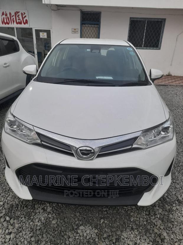 2017 Toyota Corolla Fielder in White - Pre-owned Sedan Offer
