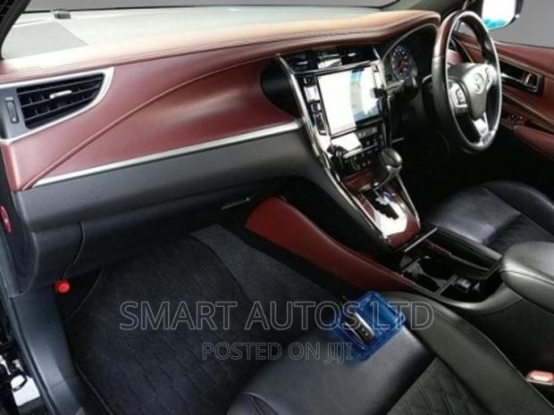 Sleek 2017 Toyota Harrier in Black: Your Next Adventure Companion